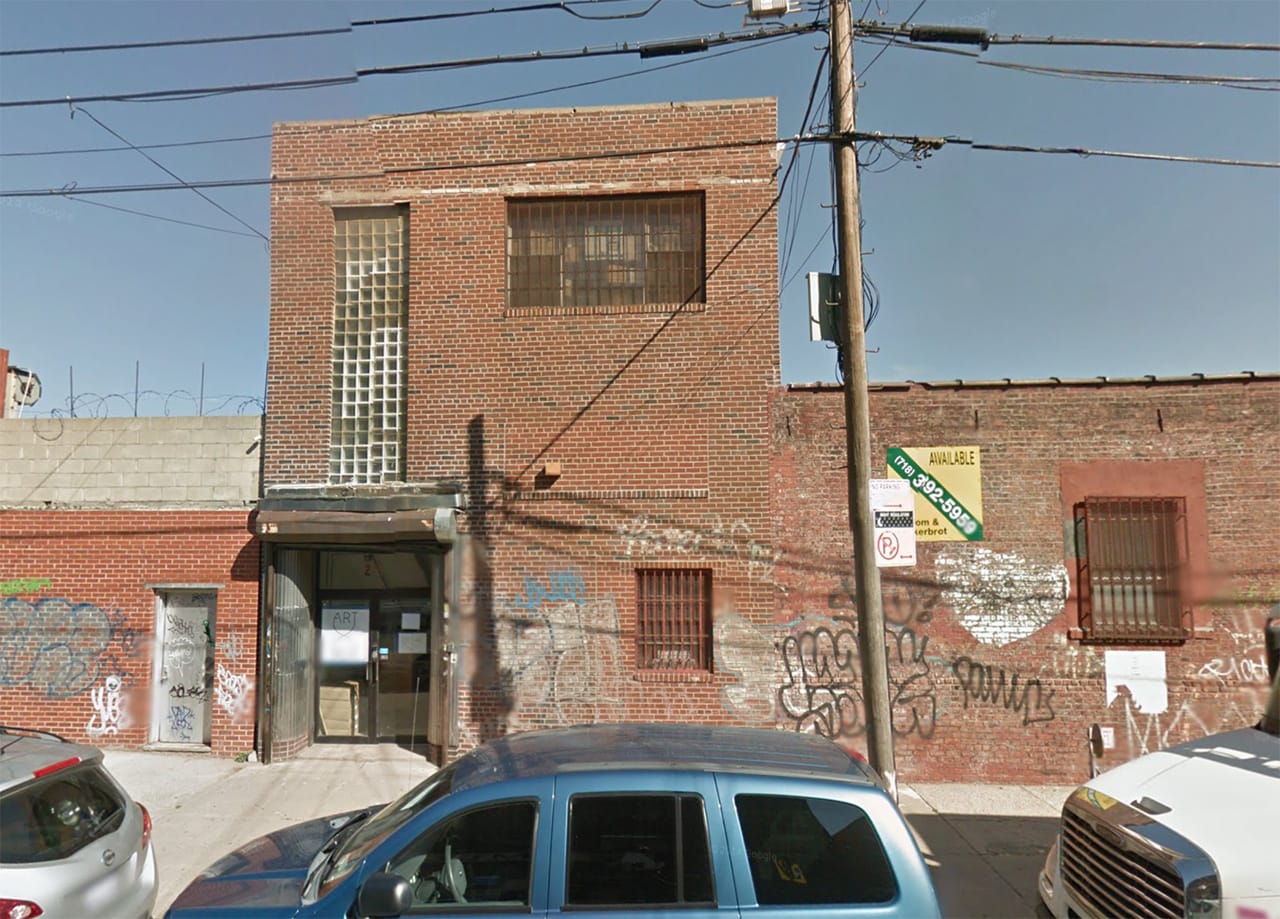 The location of the future Christopher Stout Gallery at 299 Meserole Street in East Williamsburg/Bushwick (via Google Streetview)