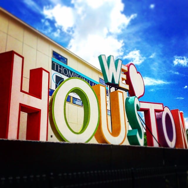 The "We Love Houston" sign (photo by @dn0rth85/Instagram)