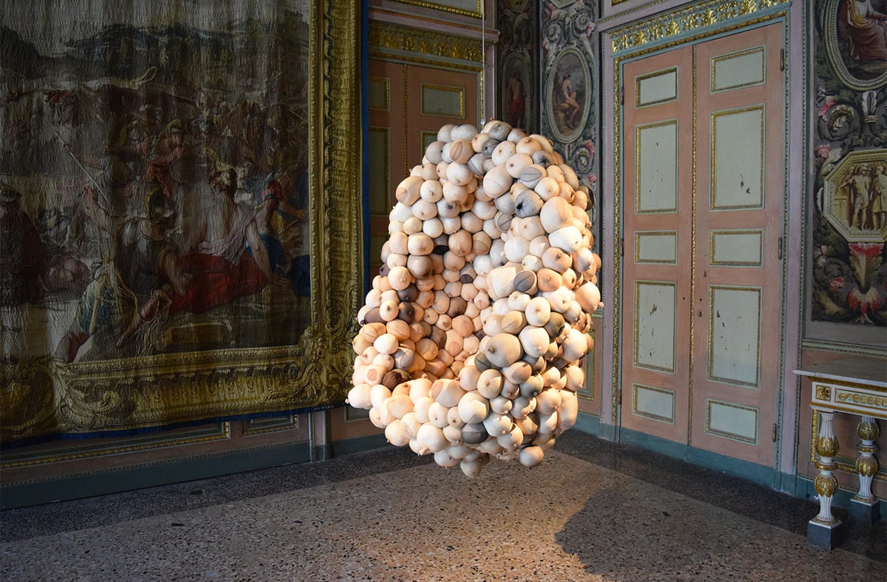 Sarah Lucas, "Mumum" (2012)