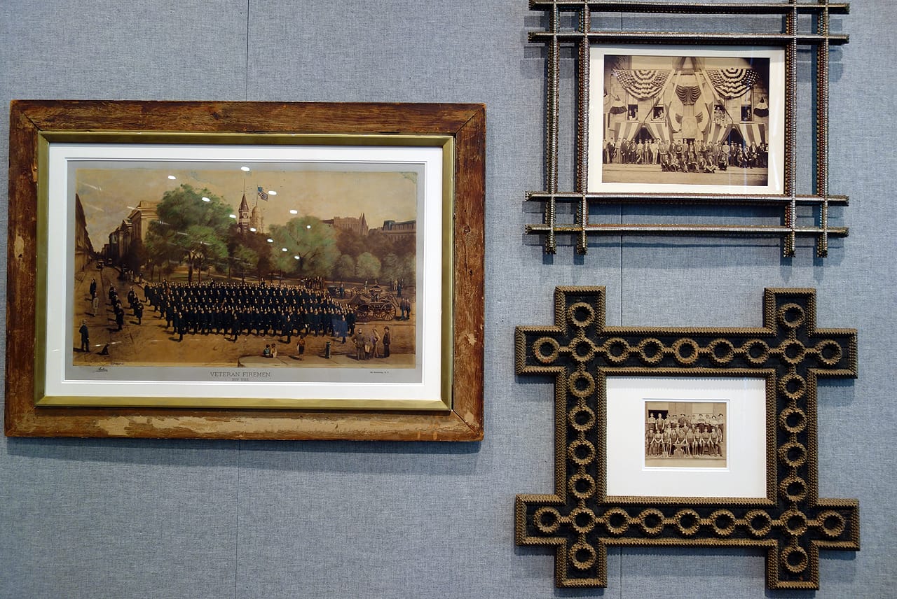 Installation view of 'unt’s Three Ring Circus: American Groups Before 1950' (photo by the author for Hyperallergic)