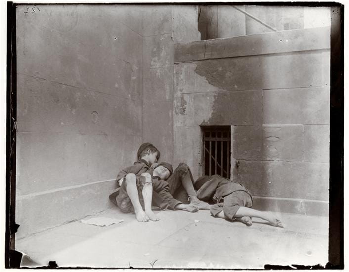 "Street Arabs in Night Quarters," photo by Jacob A. Riis (1888-1889) (courtesy Museum of the City of New York, Gift of Roger William Riis)