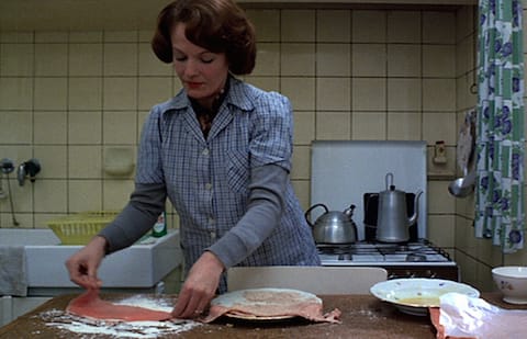 Chantal Akerman, "Jeanne Dielman, 23 Quai du Commerce, 1080 Bruxelles (1975) (via cinefamily.org)