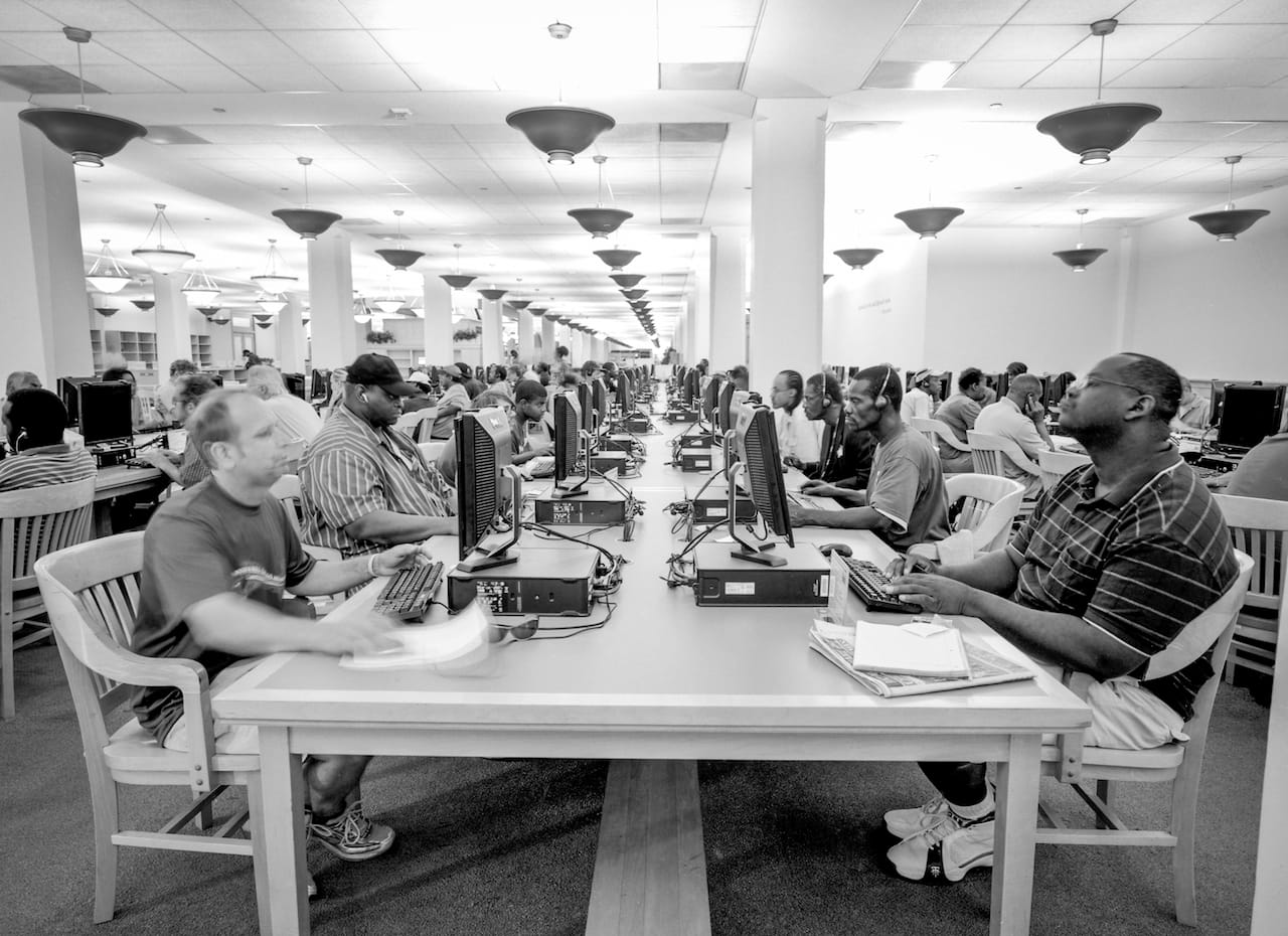 Computer Room, Harold Washington Learning Center, Chicago, Illinois (photo by Robert Dawson)