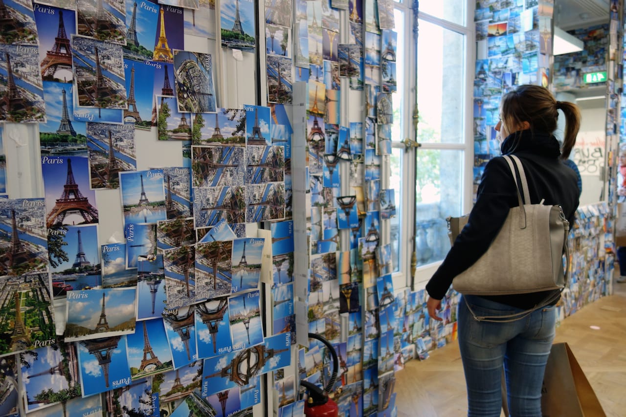 Hans-Peter Feldmann, "Postcards" (2015)