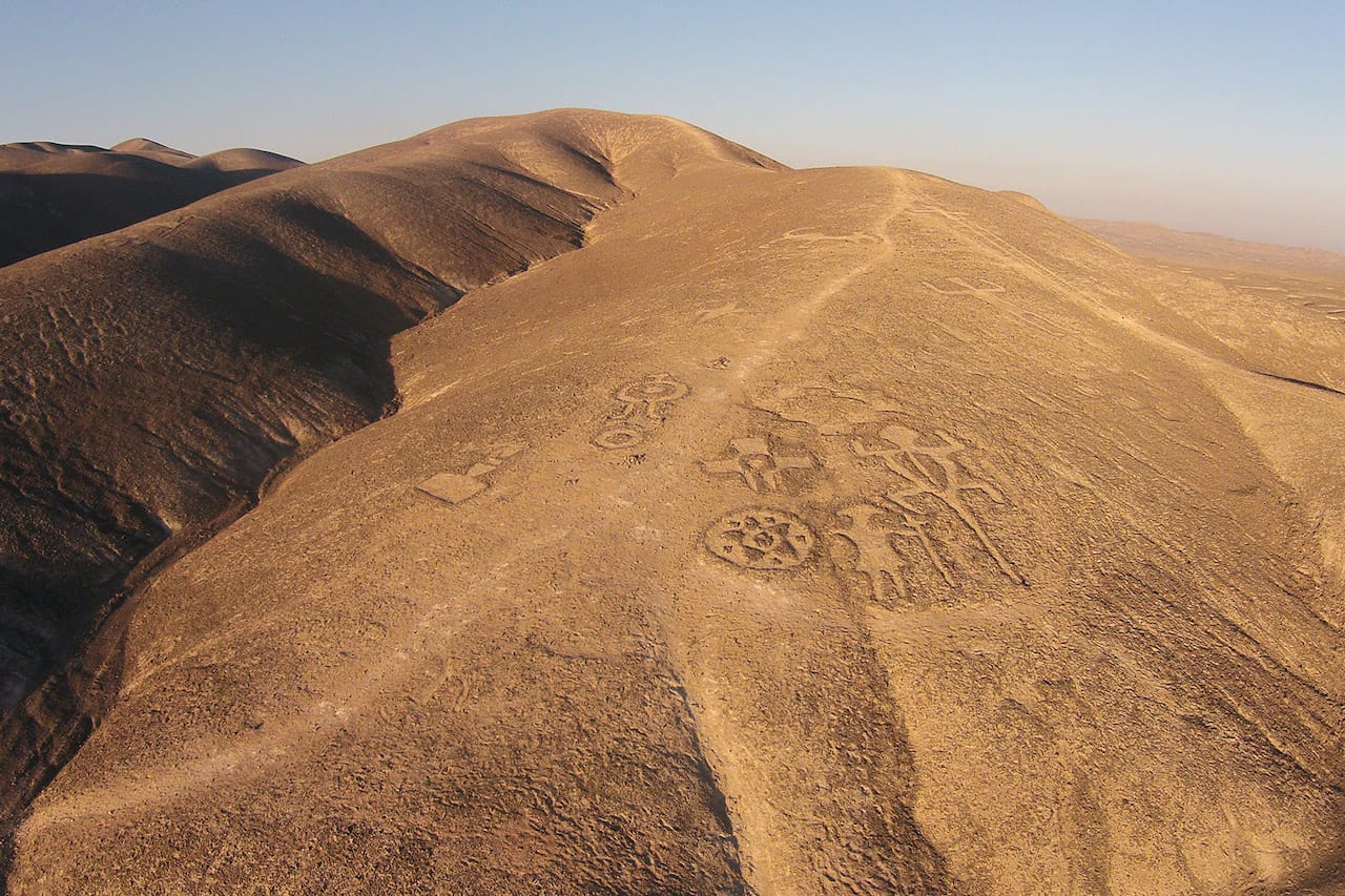 The Chug-Chug Geoglyphs in Chile, a thousand-year-old site in need of an archaeological park to preserve it (photo by Fundación Patrimonio Desierto de Atacama/World Monuments Fund)