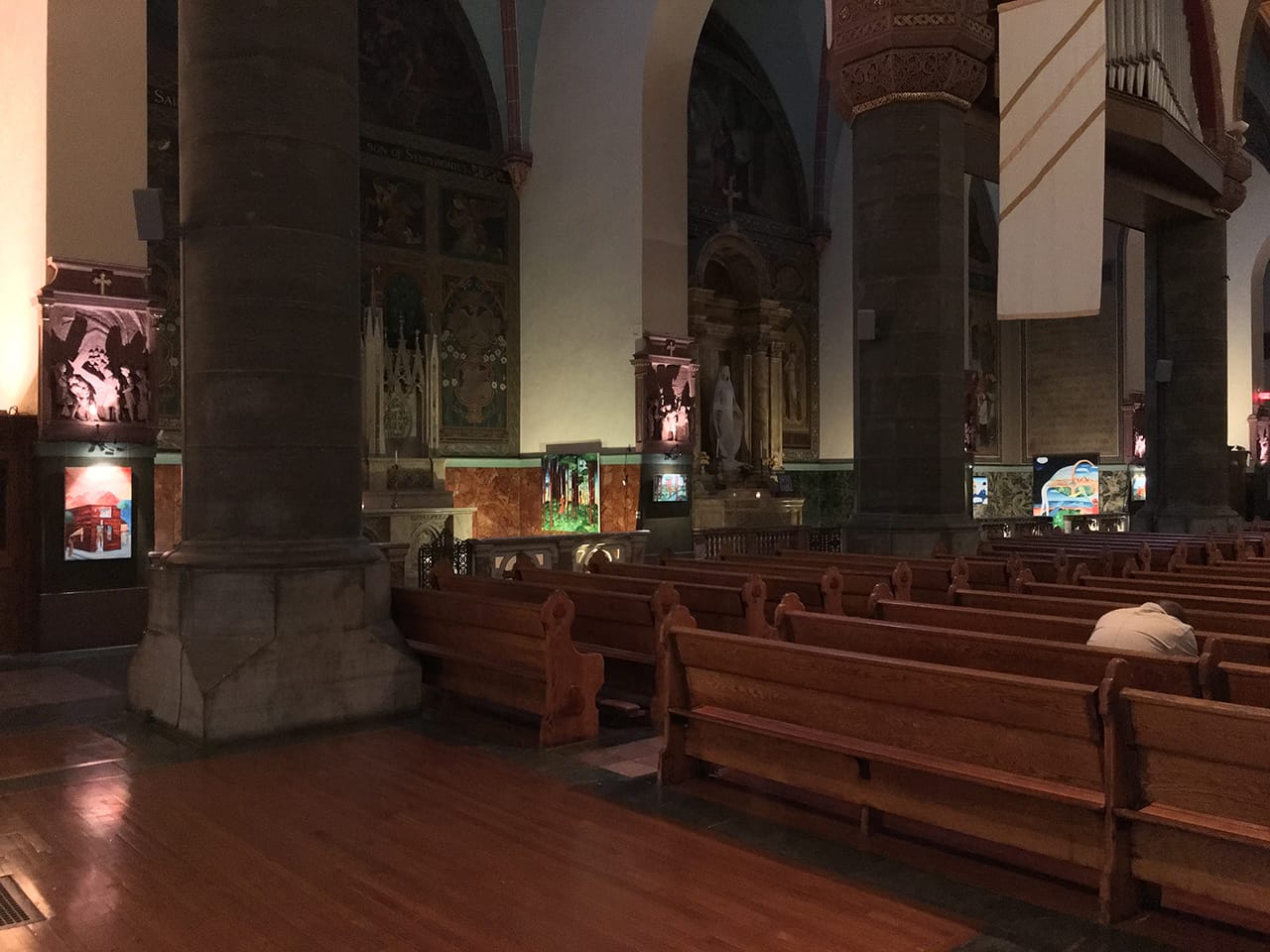 'Jason Saager: Scenes from the Time Collapse' at St. Paul the Apostle installation view (all photos by the author for Hyperallergic)