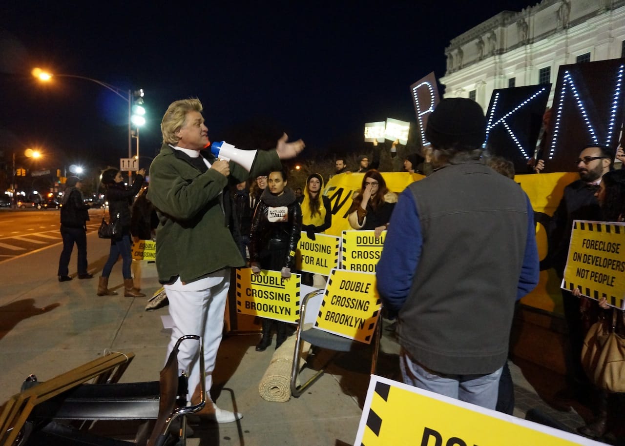 Reverend Billy delivering his sermon (click to enlarge)