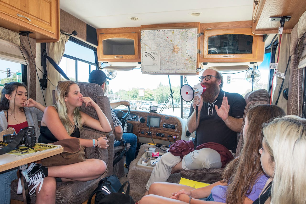 While Alec Soth drives, guest author Andy Sturdevant discusses his work. 