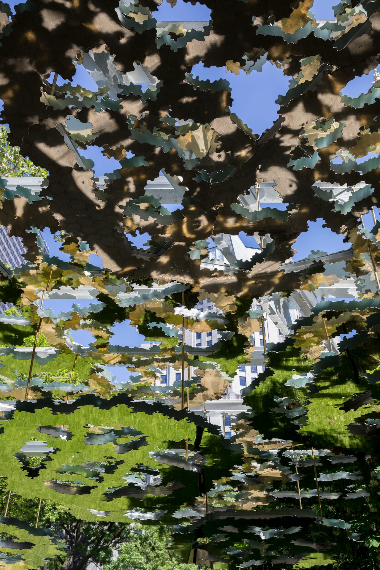 Teresita Fernández, 'Fata Morgana,' (2015) (courtesy the artist, Lehmann Maupin, New York and Hong Kong, and Anthony Meier Fine Arts, San Francisco; photo by Yasunori Matsui/Madison Square Park Conservancy; © Teresita Fernández)