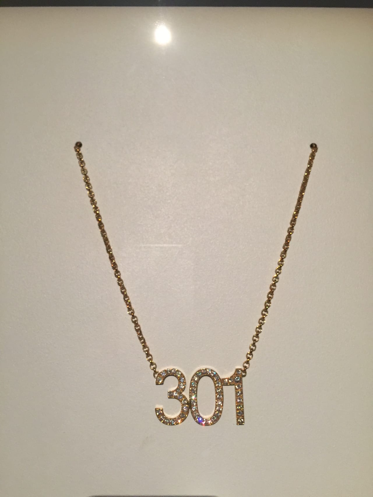 Yasemin Ozcan, "threehundredone" (2008)