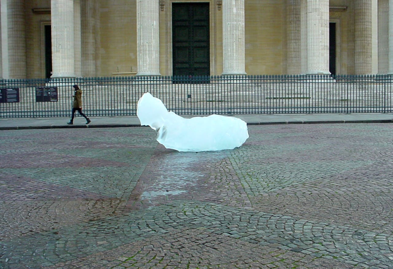 Detail of Olafur Eliasson's 'Ice Watch Paris' (photo by the author for Hyperallergic)