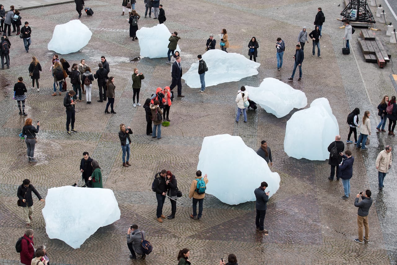 Olafur Eliasson and Minik Rosing, "Ice Watch" (2015) (photo by Martin Argyroglo, © 2015 Olafur Eliasson)