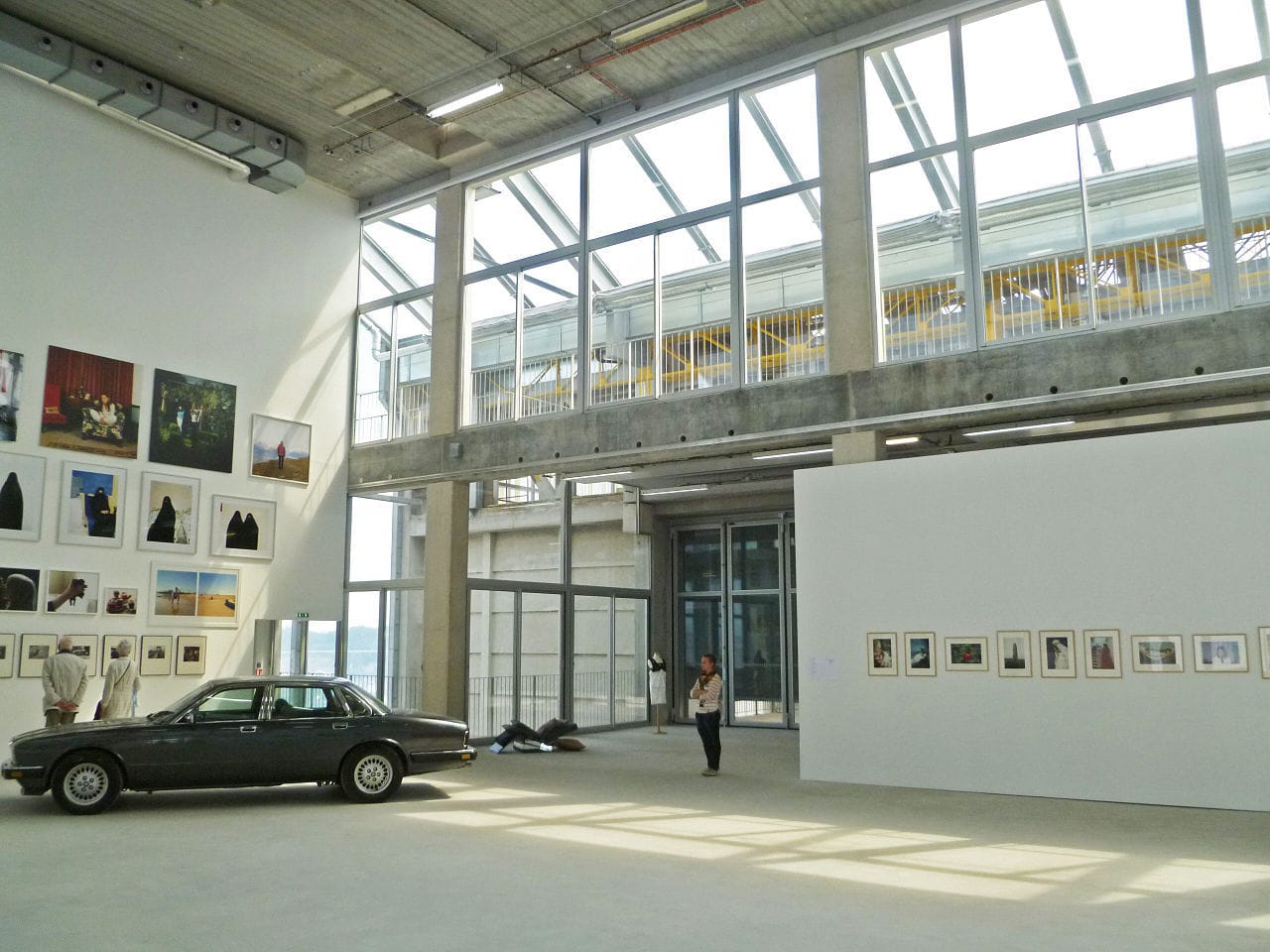 The interior of the FRAC Nord-Pas de Calais in Dunkerke (photo by JoJan/Wikimedia Commons)