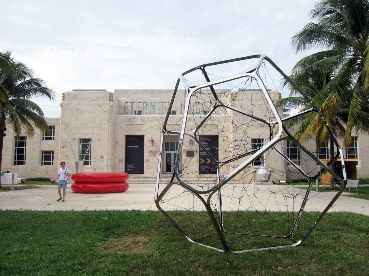 Tomás Saraceno, “One Module Cloud with Interior Net” (2015) with Sylvie Fleury’s “ and Sterling Ruby, "Lips" (2014) (all photos by the author for Hyperallergic)