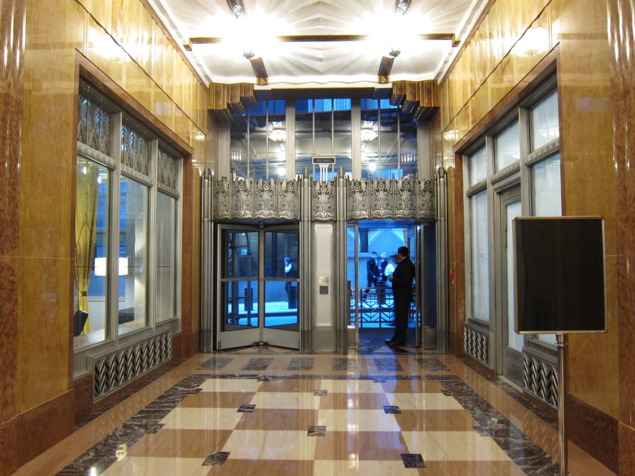 The lobby of 70 Pine Street (all photos by the author for Hyperallergic)