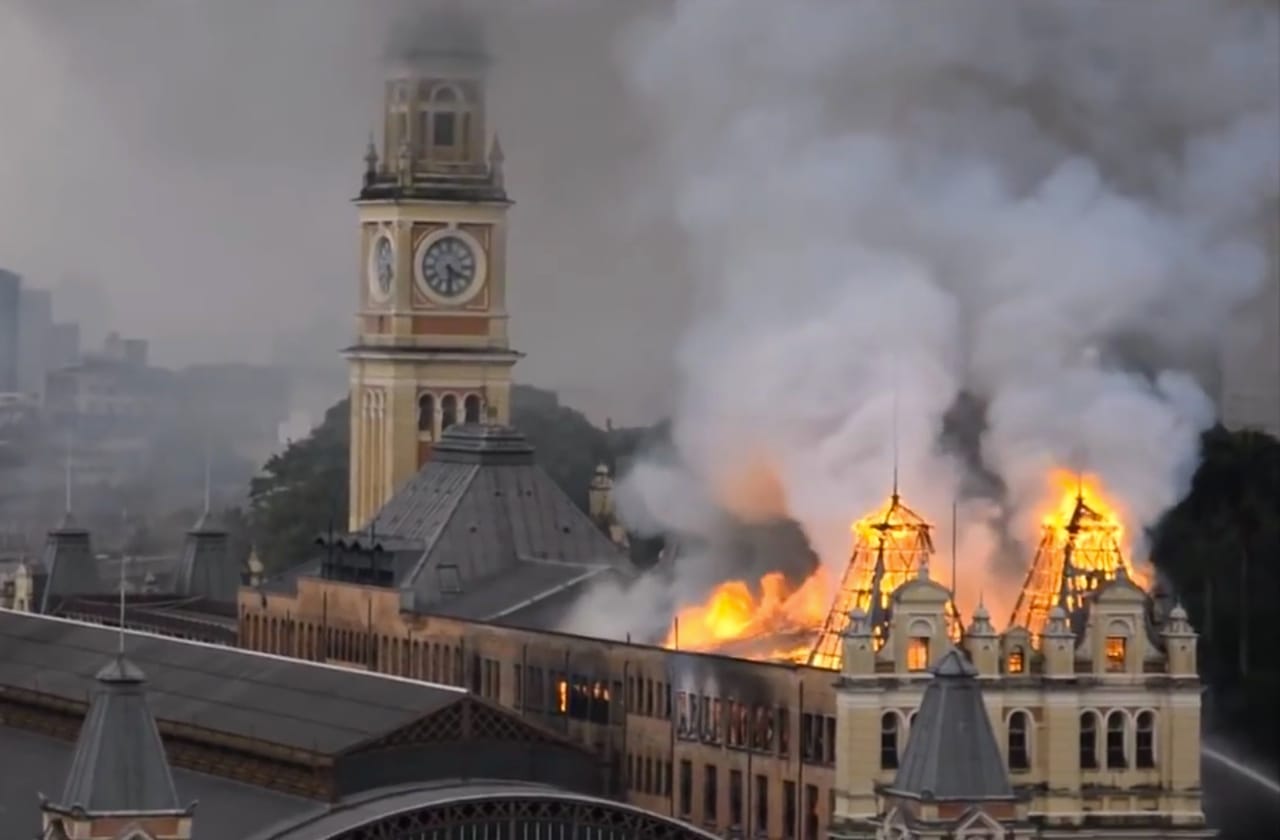 The Museum of the Portuguese Language in São Paulo, Brazil, engulfed in a fire that left one firefighter dead. (screenshot via YouTube)