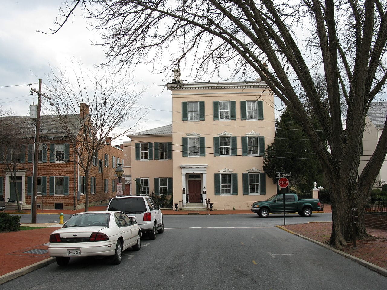 The Tyler Spite House in Frederick, Maryland, built to stop the construction of a road (photo by Thisisbossi/Wikimedia)