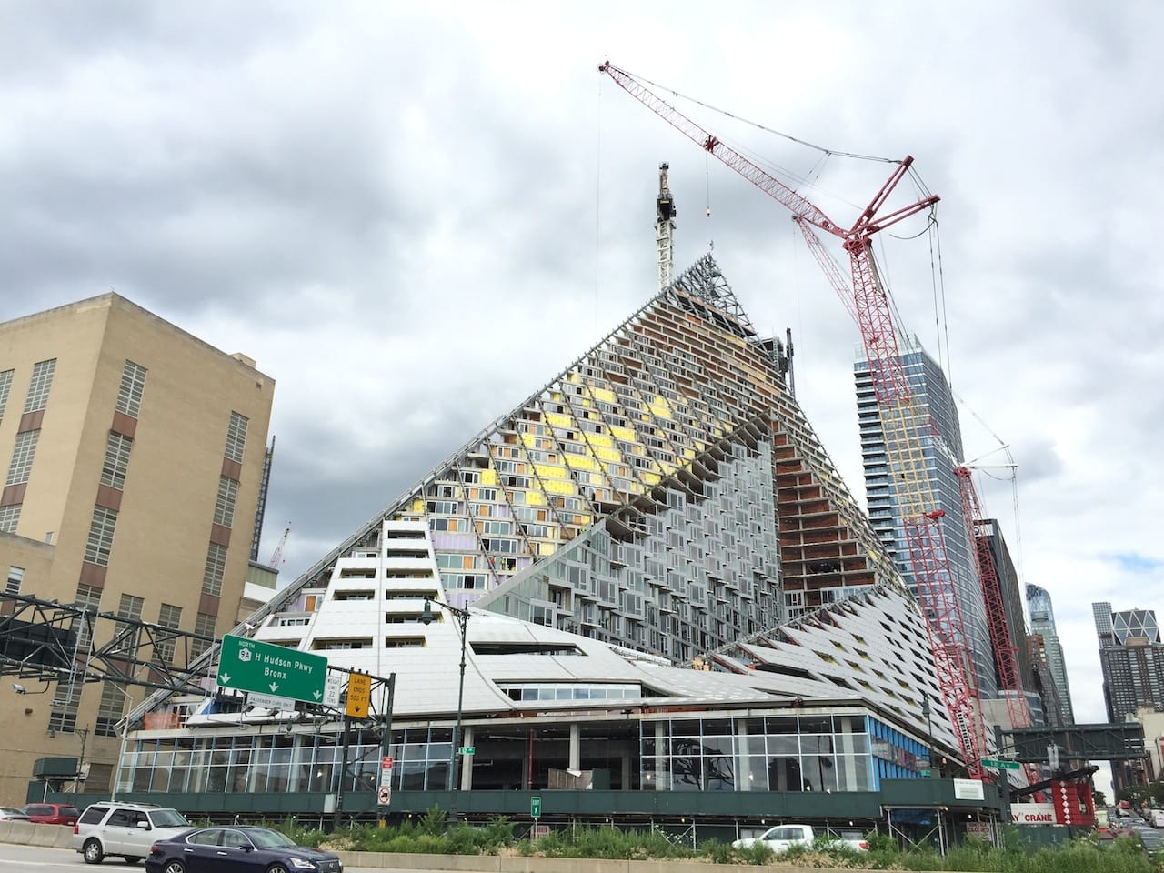 Bjarke Ingels's 625 West 57th Street, early construction