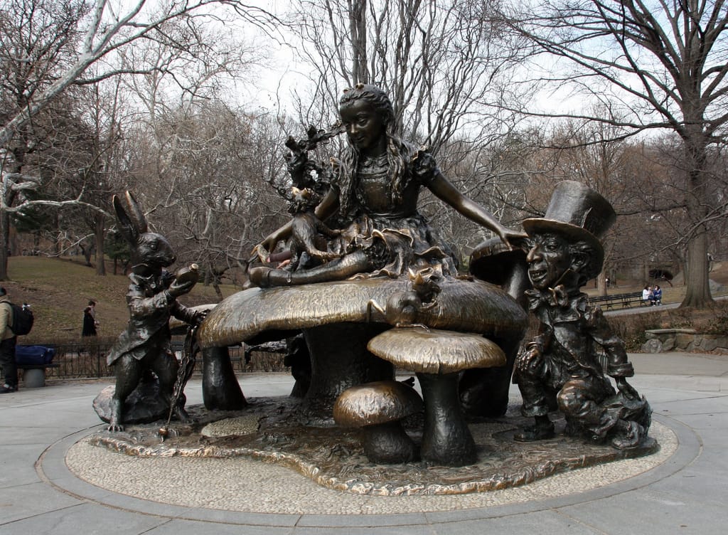 "Alice in Wonderland" in Central Park (photo by Andrés Nieto Porras/Flickr)