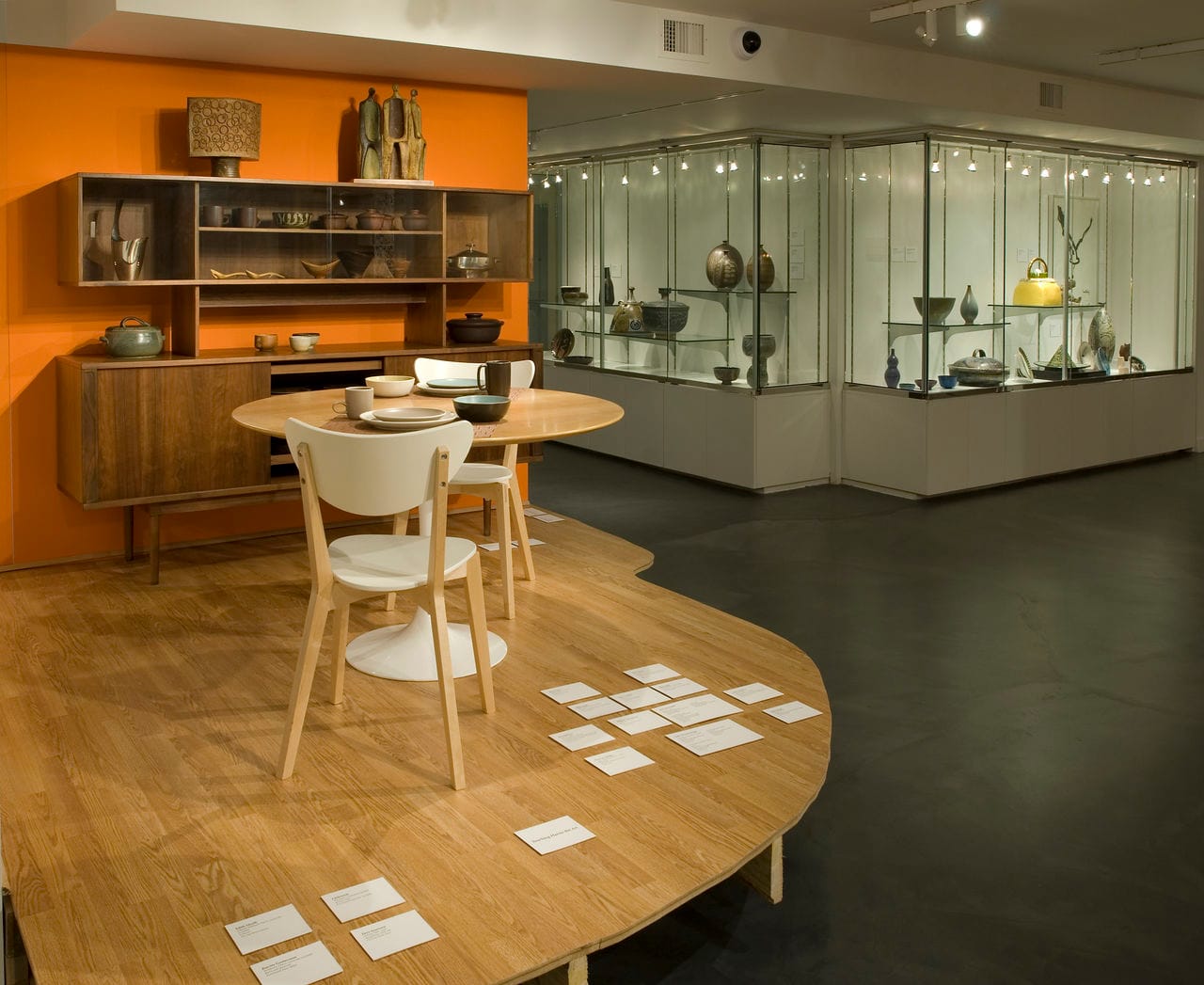 'The Living Room, installation view, 2007, at the Museum of Contemporary Craft (photo by Mark Stein; all photos courtesy the Museum of Contemporary Craft unless indicated otherwise)