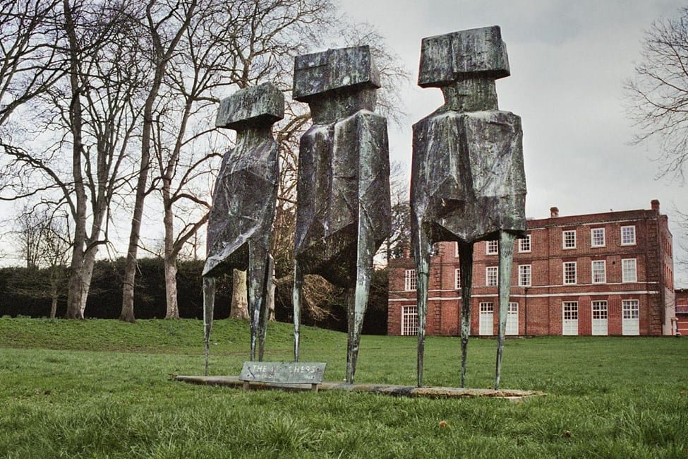Lynn Chadwick, "The Watchers" (1960) at Roehampton University, South West London, stolen in 2006 (© Historic England)