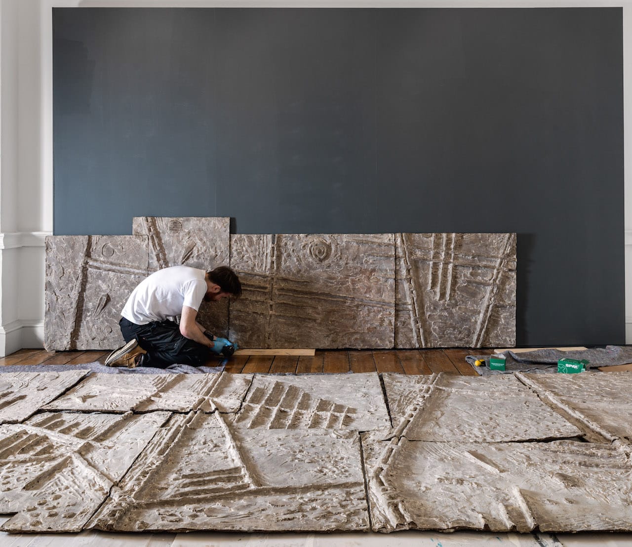 Installation of New Horizons by Trevor Tennant © Historic England