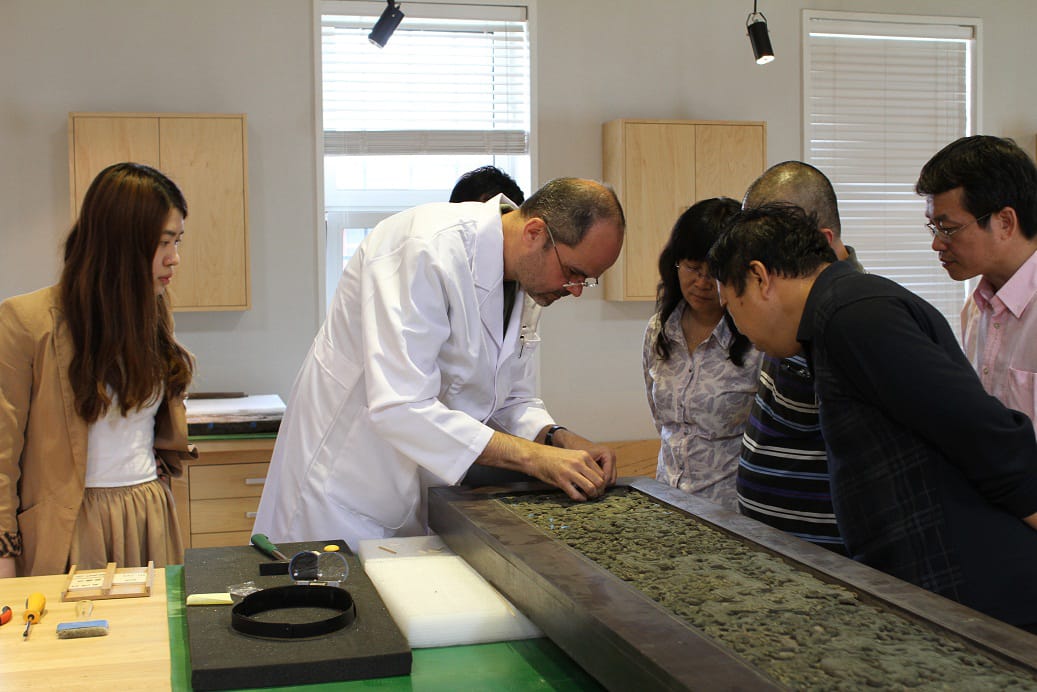 Cloisonné conservation with Tim Hayes in (courtesy Palace Museum/World Monuments Fund)
