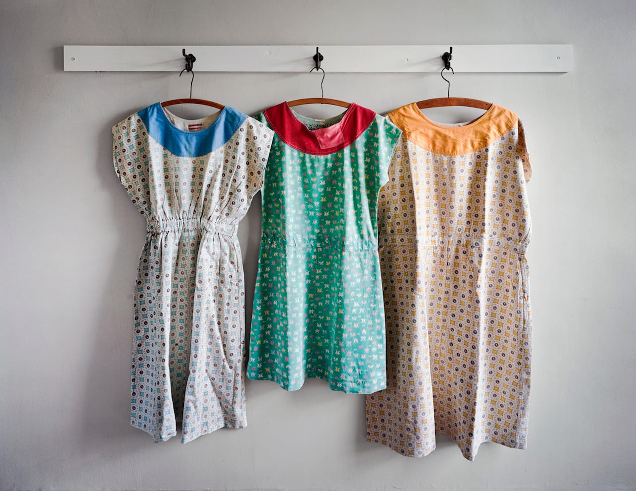 Christopher Payne, "Patient Dresses Made at Clarinda State Hospital, Clarinda, IA" (2008) (© Christopher Payne/Courtesy of Benrubi Gallery, NYC)