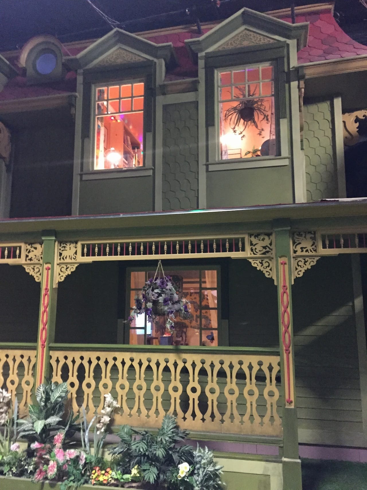 Meow Wolf, 'House of Eternal Return' (all photos by the author for Hyperallergic unless otherwise noted)