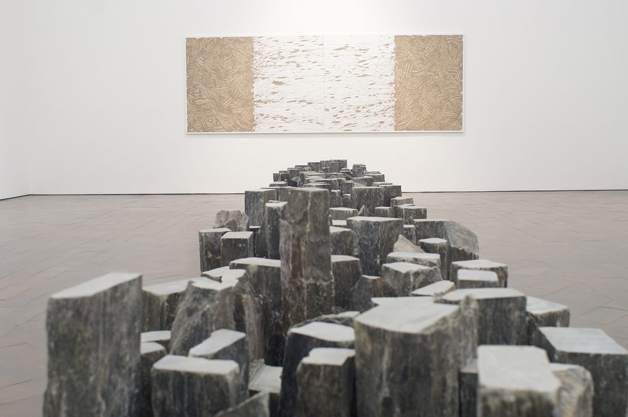 Installation view, 'Richard Long: River Avon Mud' (2016) at Galleria Lorcan O’Neill (image courtesy Galleria Lorcan O’Neill)