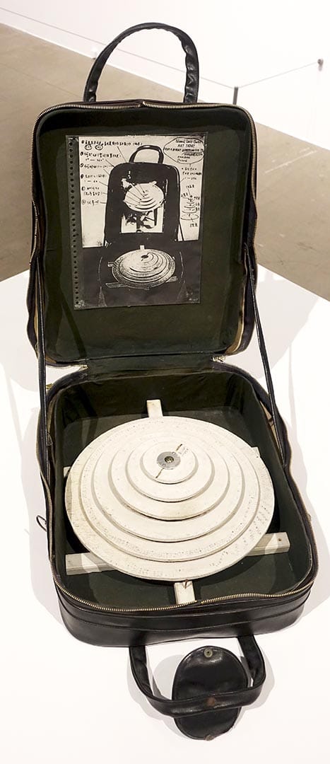 Huang Yong Ping, "Six Small Turntables" (1988)