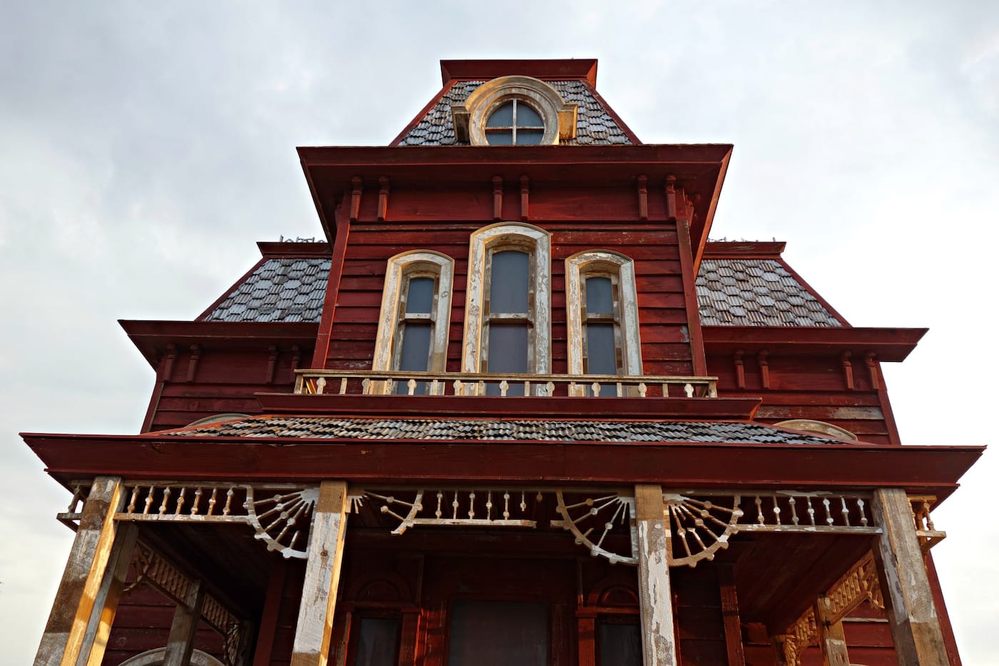 Cornelia Parker, "Transitional Object (PsychoBarn)" on the roof of the Metropolitan Museum of Art