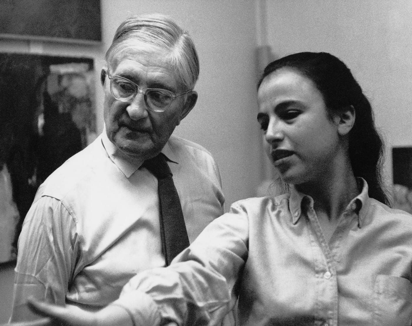 Eva Hesse with Joseph Albers at Yale, circa 1958 (photographer unknown)