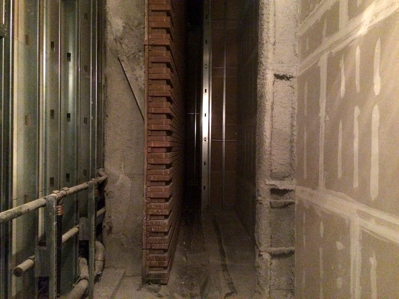 A window showing the two "seams" of the two buildings