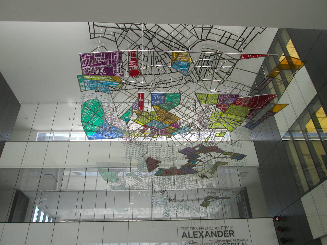 Ray King, "River Spirit" (2015) in the atrium of the University Medical Center in New Orleans, Louisiana (photo by Infrogmation of New Orleans/Flickr)