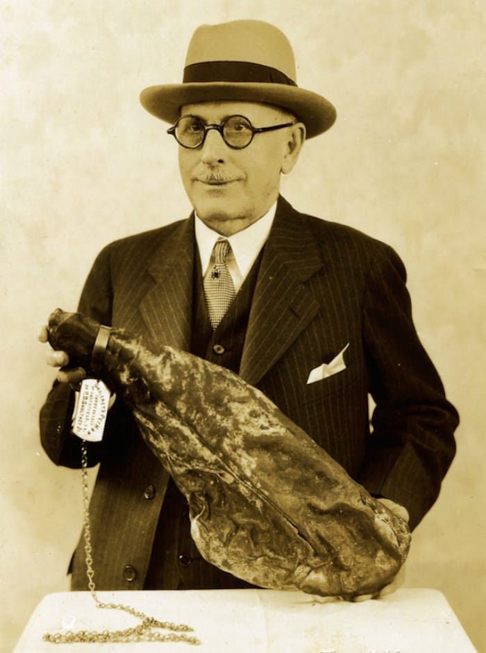 The world's oldest ham when it was P.D. Gwaltney, Jr.'s pet (courtesy Isle of Wight County Museum)