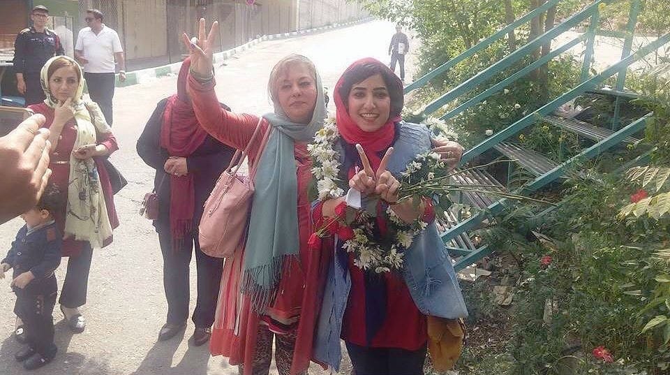 Atena Farghadani was freed from Evin Prison today (photo via @theforeigndesk/Instagram)