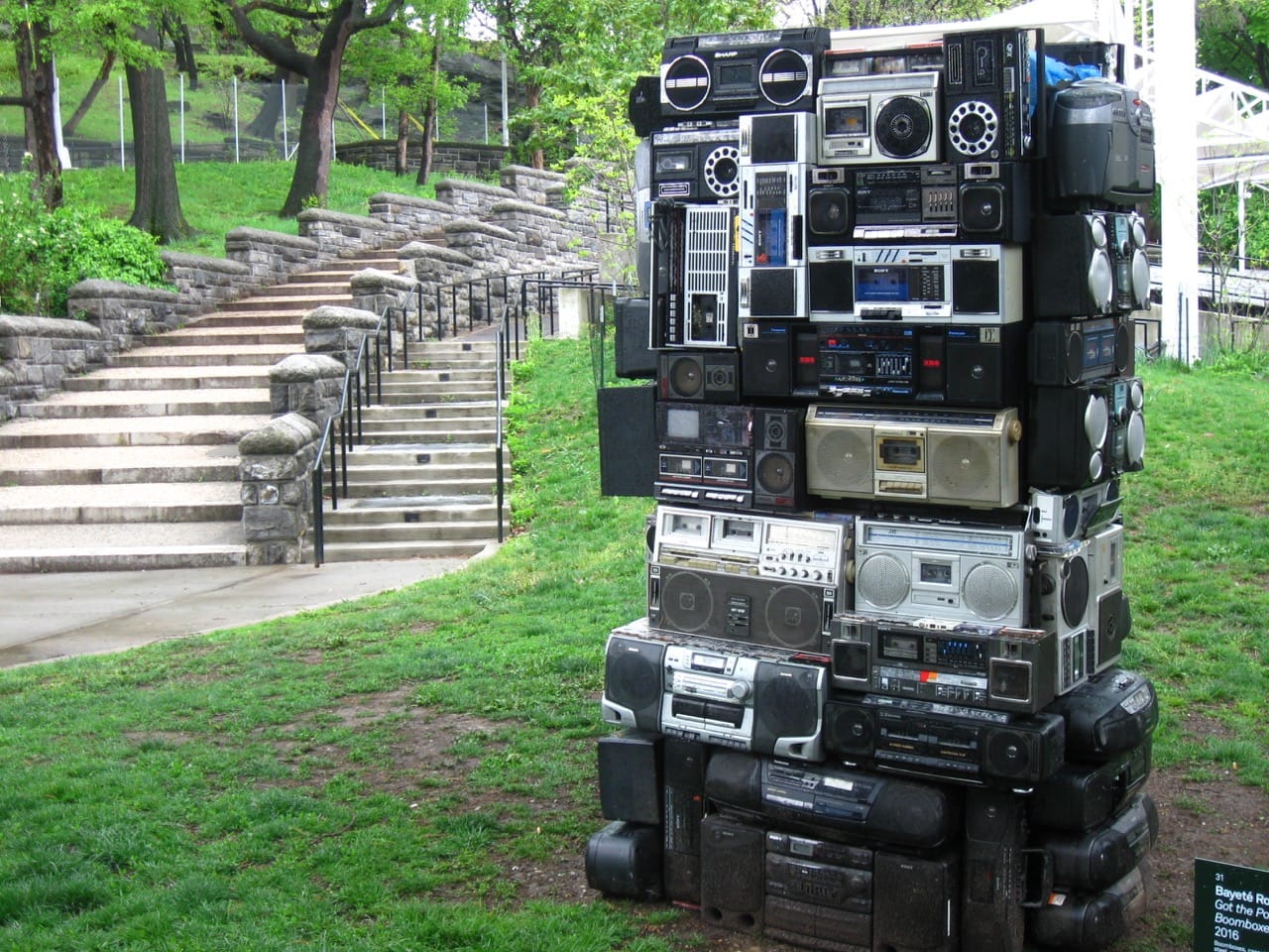 Bayeté Ross Smith Got the Power: Boomboxes: Harlem, 2016. All photos by the author for Hyperallergic