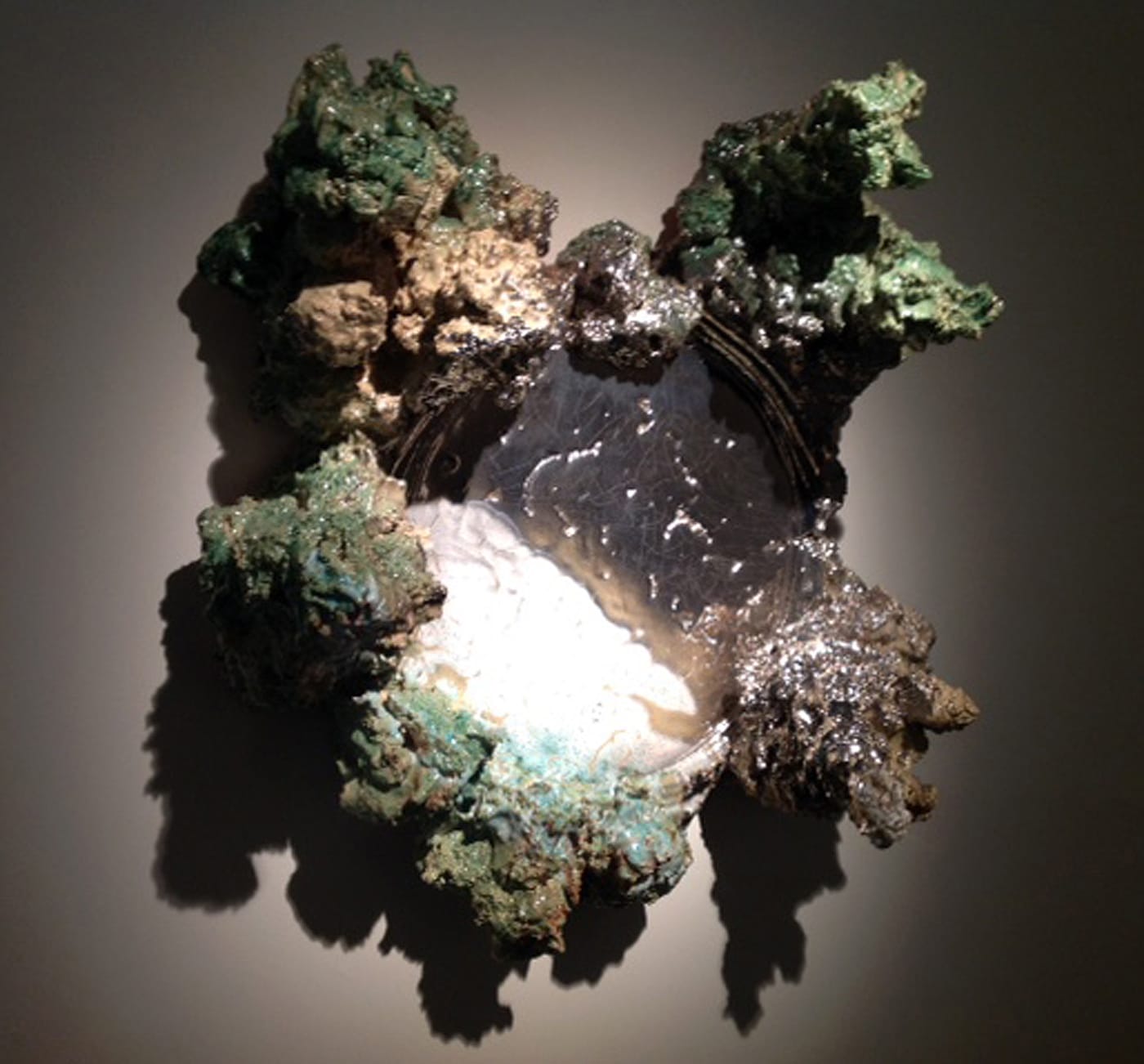 Rosemarie Trockel "Louvre 2" (2009) (photo by the author for Hyperallergic)