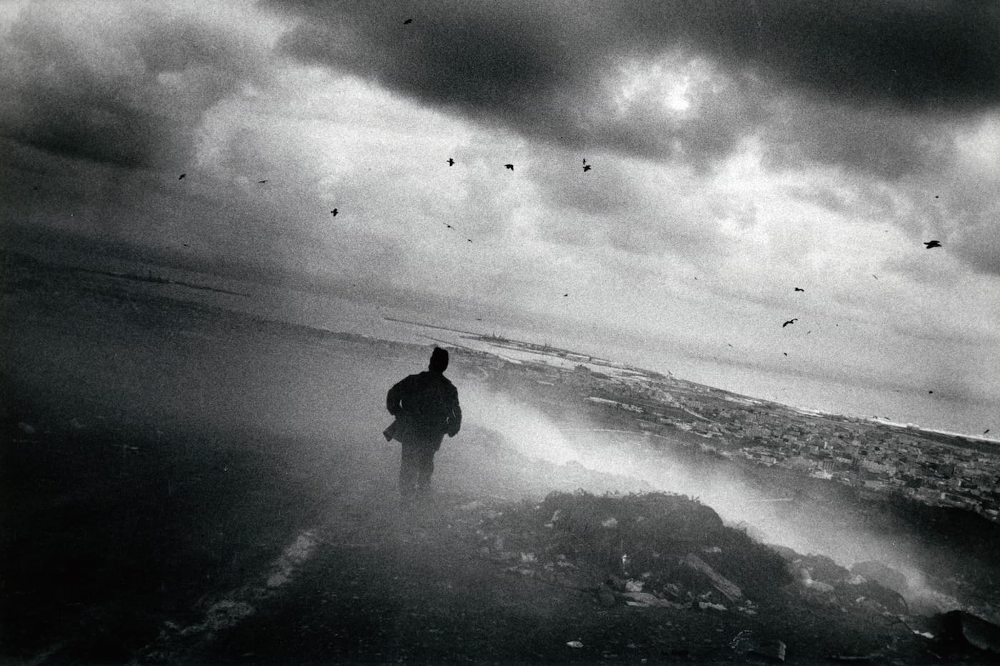 Sarah Caron, "Arrival of Salomon in the Spanish enclave of Meililla at the gates of Europe" from 'Modern Odyssey' (2001–04) (Musée National de l'Histoire de l'Immigration, Palais de la Porte Dorée; © Sarah Caron)