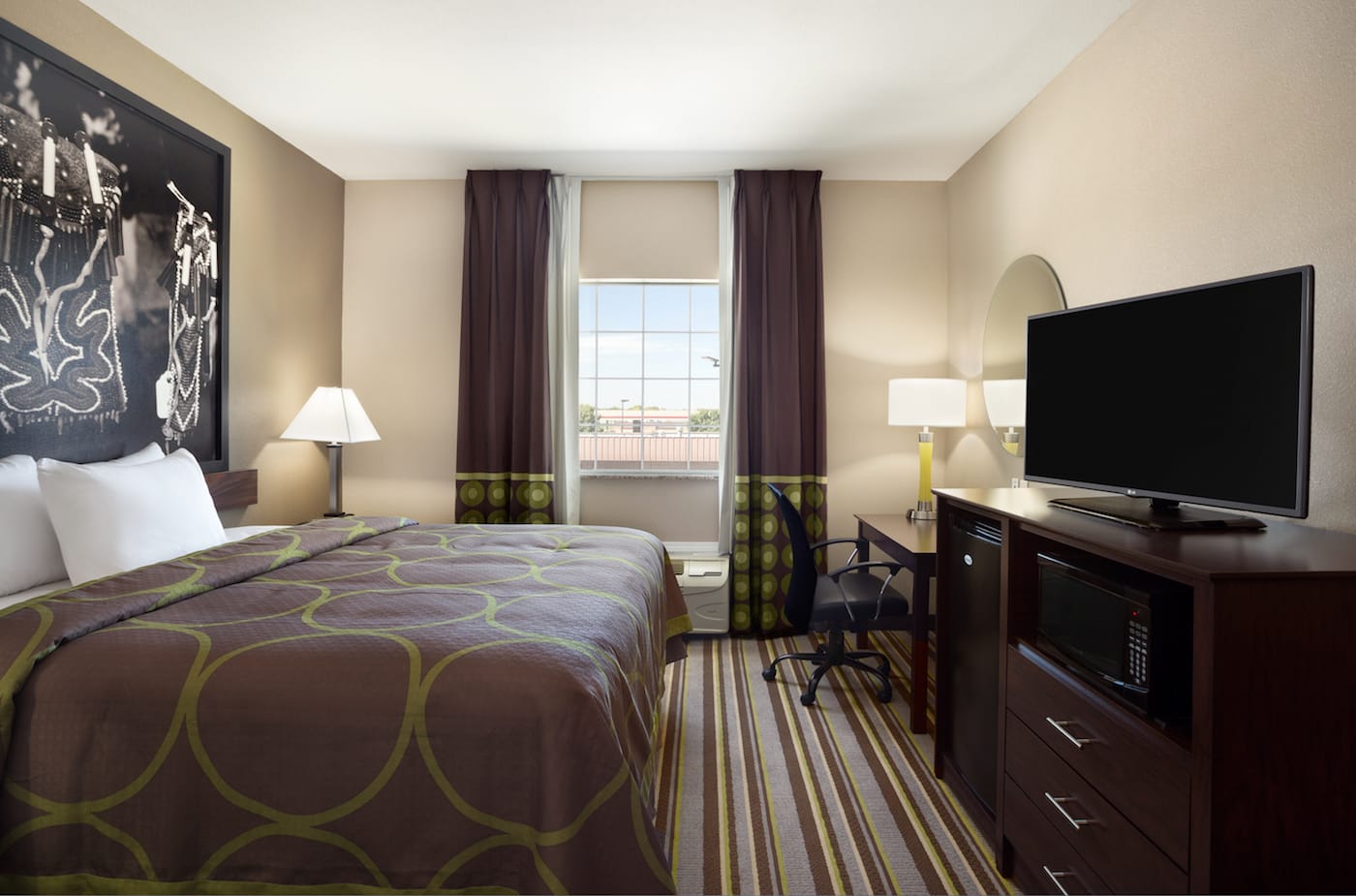 A newly redesigned Super 8 room in Owasso, Oklahoma (courtesy Super 8)