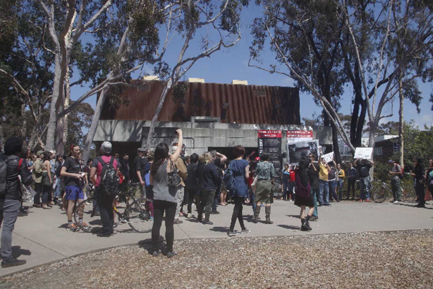 UAG protest outside UAG (photo by Fred Lonidier)