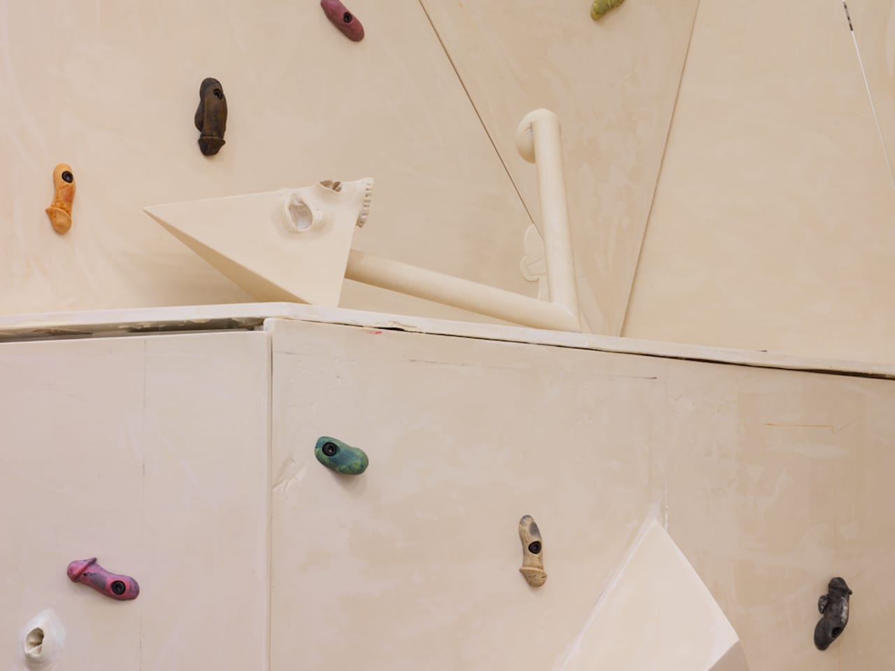 Andra Ursata, "Alps" (2016) (photo by Maris Hutchinson / EPW, image courtesy of the New Museum)