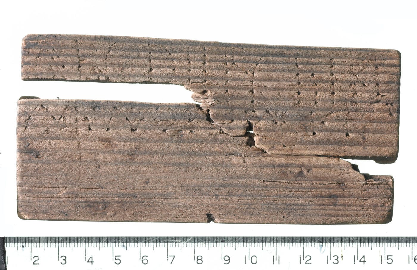 Writing tablet 79, which shows what appears to be the last two lines of the alphabet, "ABCDIIFGHIKL MNOPQRST"