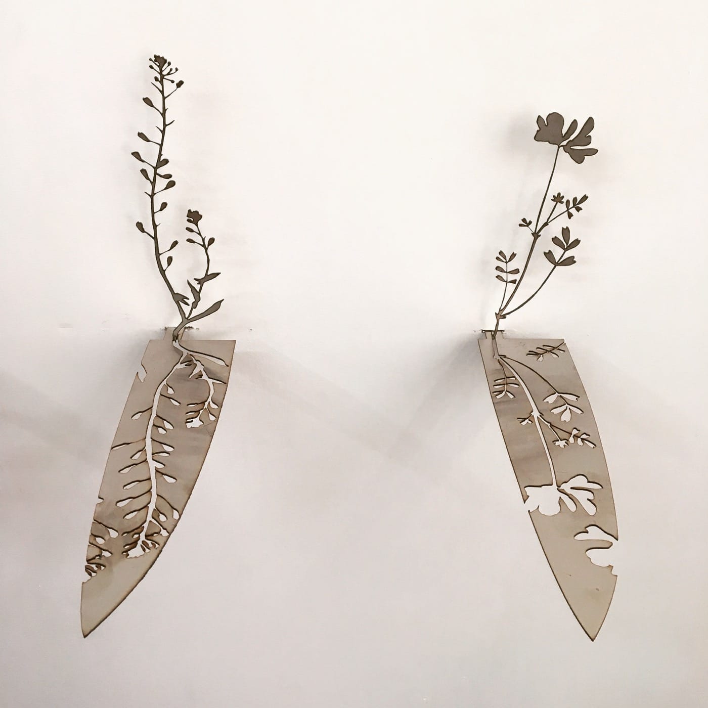 Shay Arick Shay Arick "Uprising knives" (undated) a knife inscribed with an Israeli-Palestinian flower