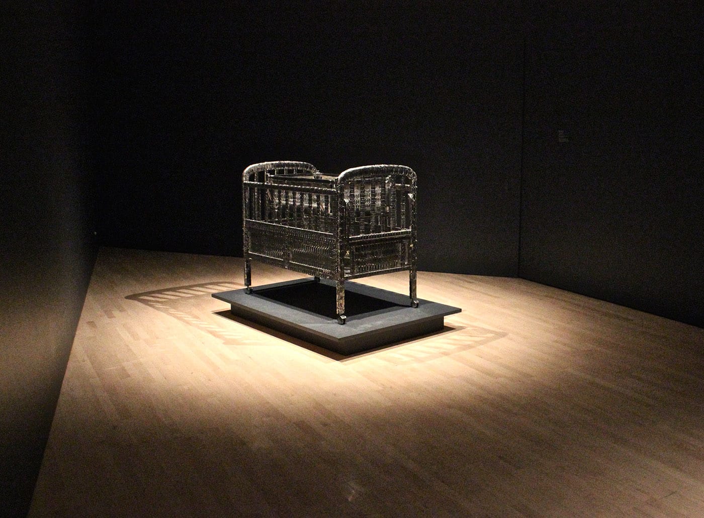 Tayeba Begum Lipi, "My Daughter’s Cot" (2012), stainless steel razor blades and stainless steel 