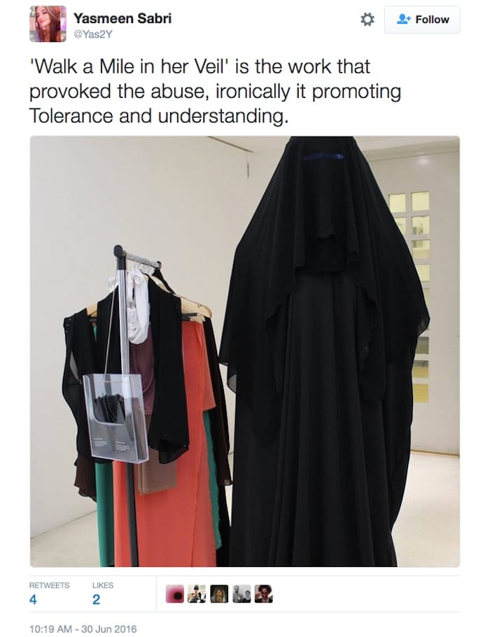 Yasmeen Sabri's sculpture "Walk a Mile in Her Veil" prior to being attacked (screenshot by the author via @Yas2Y/Twitter)