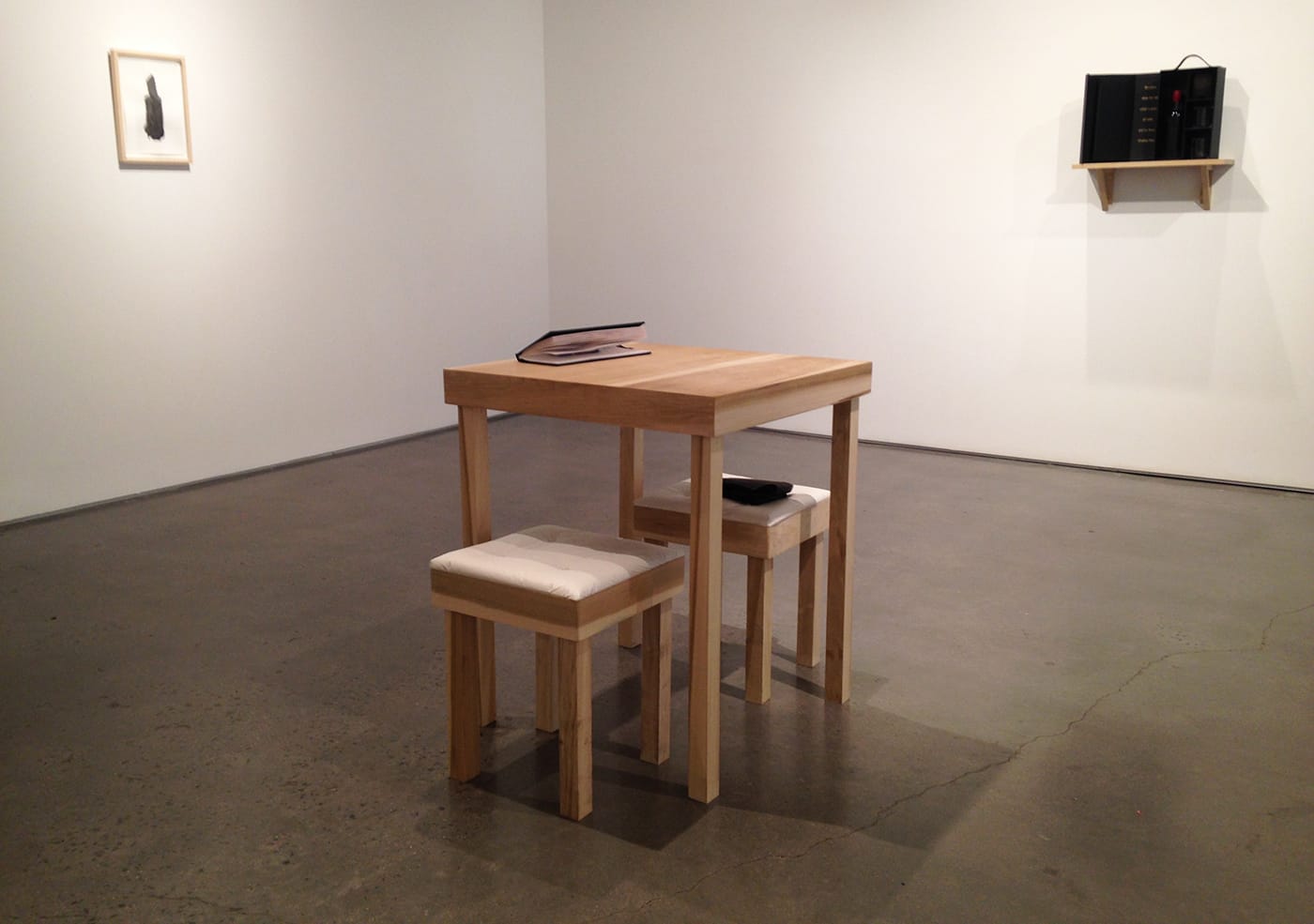 The drinking table, empty between pairs of participants