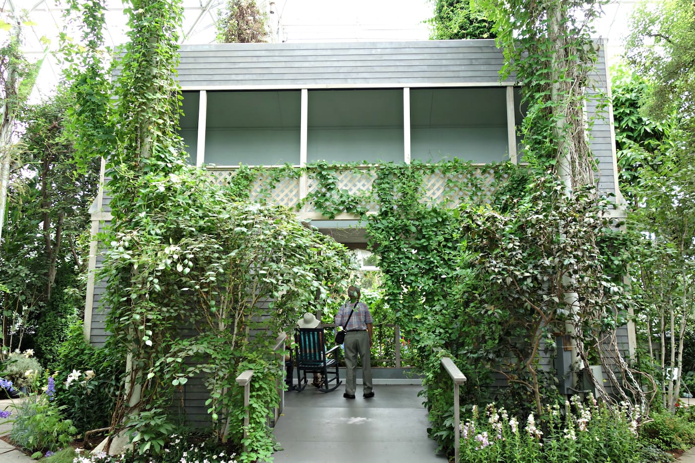 Installation view of 'Impressionism: American Artists on Canvas' at the New York Botanical Garden