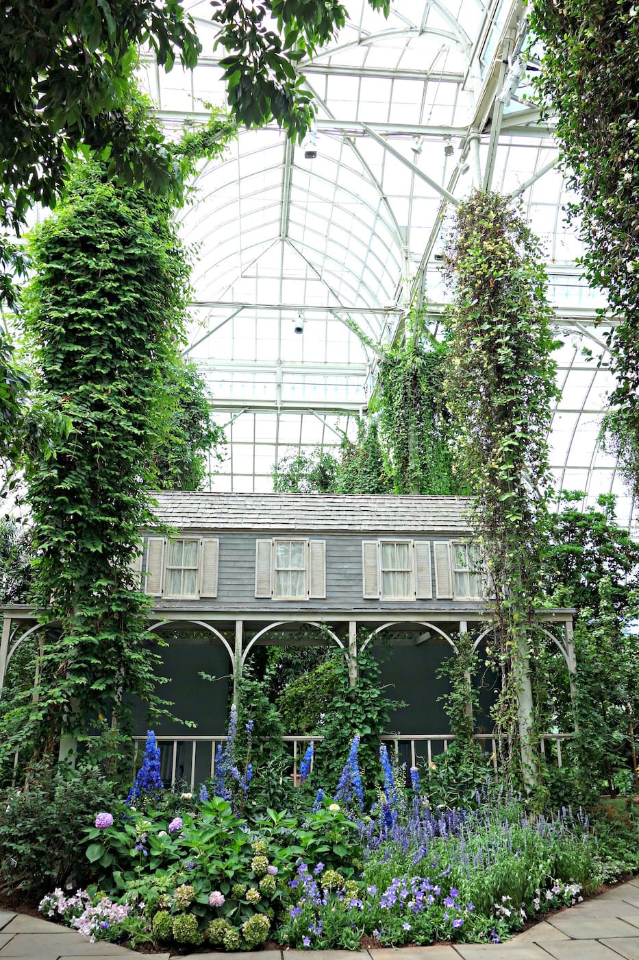 Installation view of 'Impressionism: American Artists on Canvas' at the New York Botanical Garden